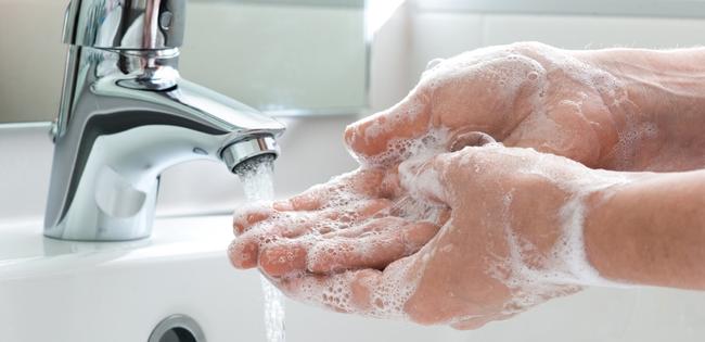 handen wassen met zeep