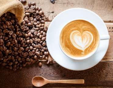 8 dingen die je aan jouw koffie kunt toevoegen voor een gezonde boost!