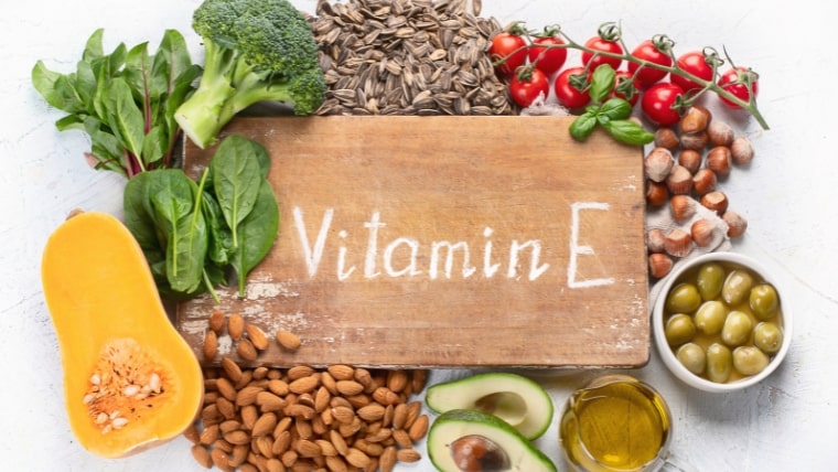 Vitamine E: De Alles-in-één voedingsstof voor Huid, Gezondheid en Welzijn!